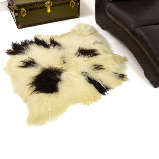 Ivory White w Dark Spots Double Side-Sid Icelandic Sheepskin