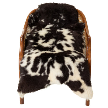 Short Wool Cushy Black and White Spots Sheepskin
